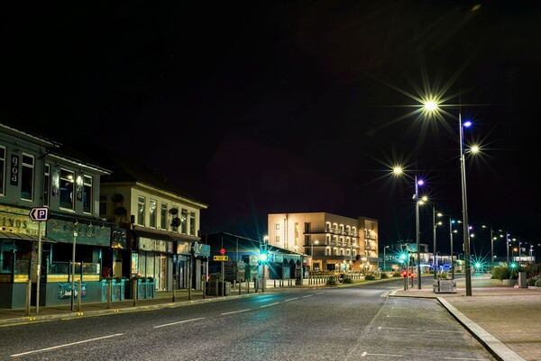 Seaburn Coast road at night Picture Board by simon cowan