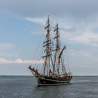 Buy canvas prints of "The eye of the wind"  an english training ship, e by Stig Alenäs