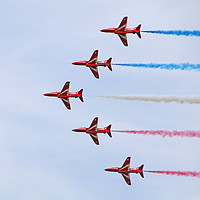 Buy canvas prints of The Red Arrows in formation by Simon Marlow