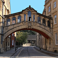 Buy canvas prints of The Romantic Bridge of Sighs by Simon Marlow