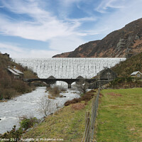 Buy canvas prints of Elan Valley by Simon Marlow