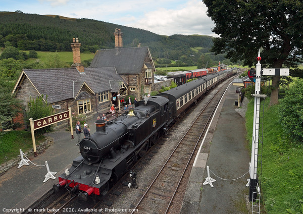 5199 arrives at Carrog. Picture Board by mark baker