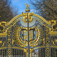 Buy canvas prints of Golden Canada Maroto Gate Buckingham Palace London England by William Perry