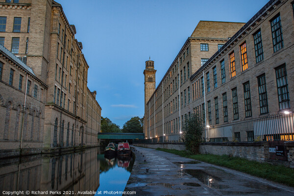 Leeds - Liverpool canal at Saltaire  Picture Board by Richard Perks