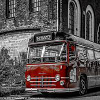 Buy canvas prints of Old Midland Red bus by Richard Perks