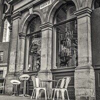 Buy canvas prints of Queen Street Cafe, Newcastle Upon Tyne by Richard Perks