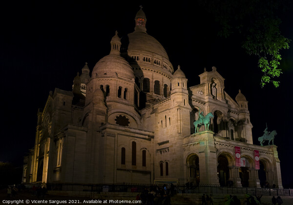 Sacre Coeur Basilica at night Picture Board by Vicente Sargues