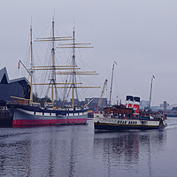 Buy canvas prints of PS Waverley and Glenlee, Glasgow by Allan Durward Photography