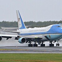 Buy canvas prints of Air Force One departing Prestwick by Allan Durward Photography