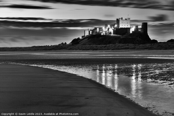 Bamburgh Castle, Northumberland Picture Board by Gavin Liddle