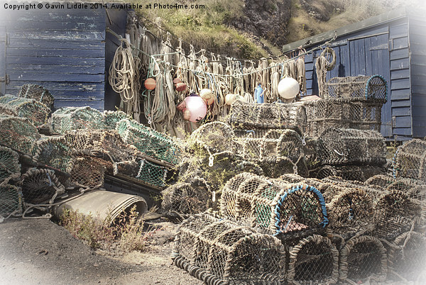  Fishermans Hut Picture Board by Gavin Liddle