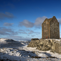 Buy canvas prints of  Smailholm Tower in the Snow by Gavin Liddle