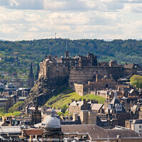 Buy canvas prints of Edinburgh Castle  by Hannah Temple
