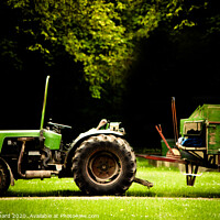 Buy canvas prints of Green Fendt by Ingo Menhard