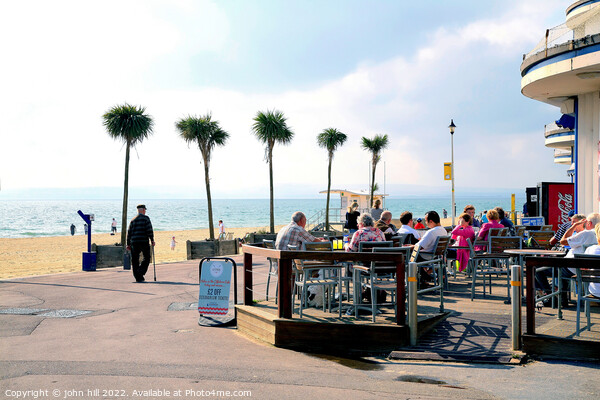 Seafront Alfresco, Bournemouth, UK. Picture Board by john hill