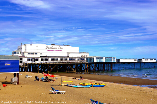 Sandown Pier and beach, Isle of Wight, UK. Picture Board by john hill