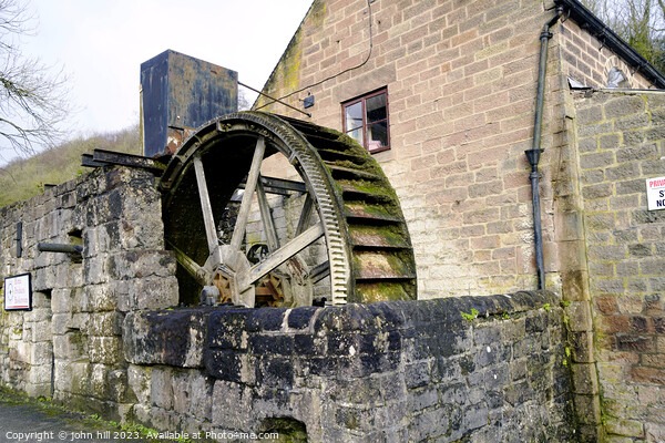 Old water wheel at Cromford, Derbyshire Picture Board by john hill