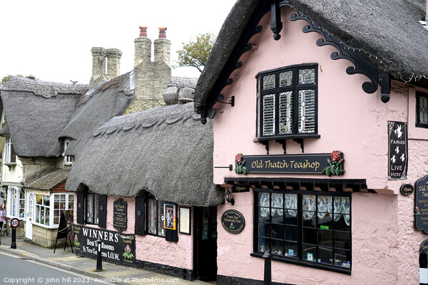 Old thatch teashop, Shanklin, Isle of Wight. Picture Board by john hill