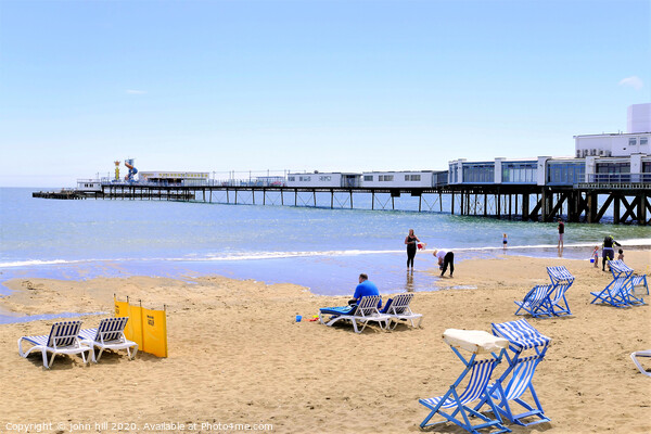 Relaxation in the front of Sandown pier on the Isle of Wight.  Picture Board by john hill