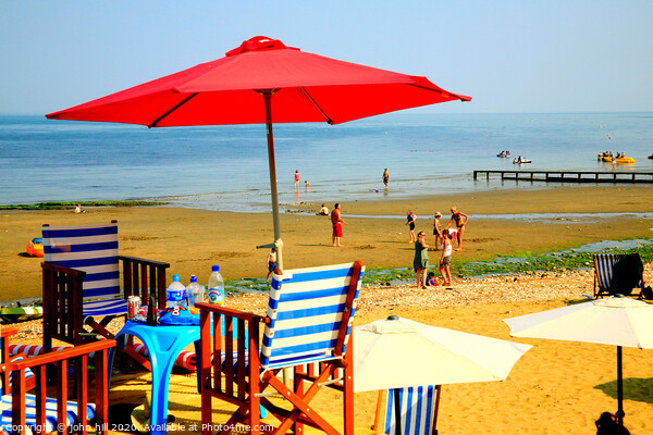 Summer day beach at Shanklin on the Isle of Wight.  Picture Board by john hill