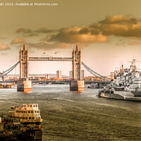 Buy canvas prints of London Bridge by Janie Pratt