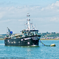 Buy canvas prints of Fishing boat Indianna LO4 moored of Leigh on Sea, Essex by Peter Bolton