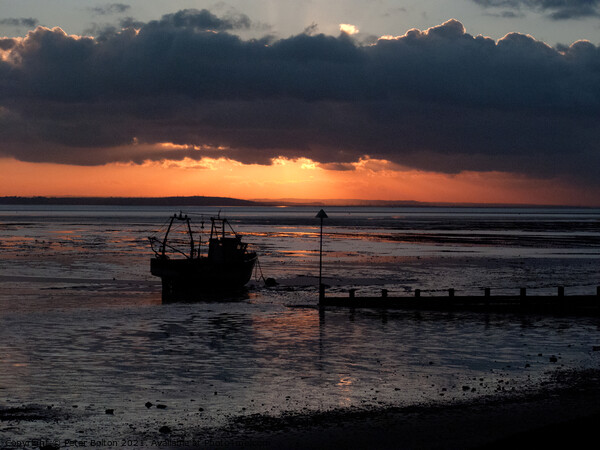 Sunset at Westcliff on sea, Essex, UK. Picture Board by Peter Bolton