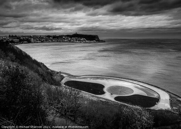 Black and White picture of Scarborough South Bay Picture Board by Michael Shannon