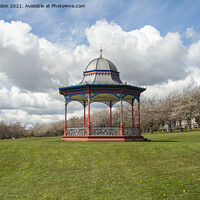 Buy canvas prints of Magdalen Green Bandstand  - Summer Day - Dundee Scotland by Iain Gordon