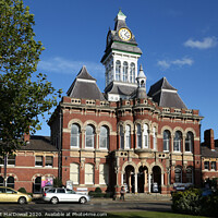 Buy canvas prints of Grantham Town Hall by Robert MacDowall