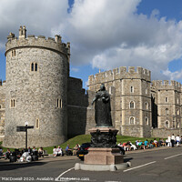 Buy canvas prints of Windsor Castle by Robert MacDowall