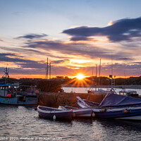 Buy canvas prints of Beadnell Sunset by Robin Hunter
