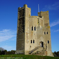 Buy canvas prints of Orford Castle by Ian Pope