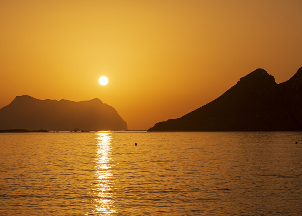 Photography with a sunrise on the beach of the cocedores del hornillo in Aguilas Picture Board by Vicen Photo
