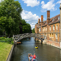 Buy canvas prints of Mathematical Bridge Over River Cam to Queens colle by Allan Bell