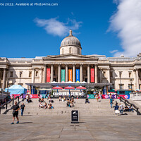 Buy canvas prints of The National Gallery by Jeff Whyte