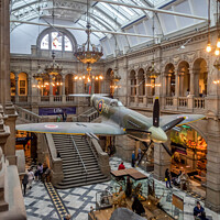Buy canvas prints of Kelvingrove Art Gallery and Museum by Jeff Whyte