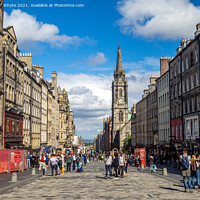Buy canvas prints of Royal Mile, Edinburgh by Jeff Whyte