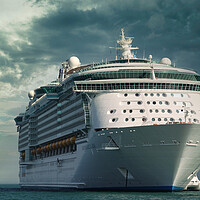 Buy canvas prints of Independence of the seas  by Hectar Alun Media