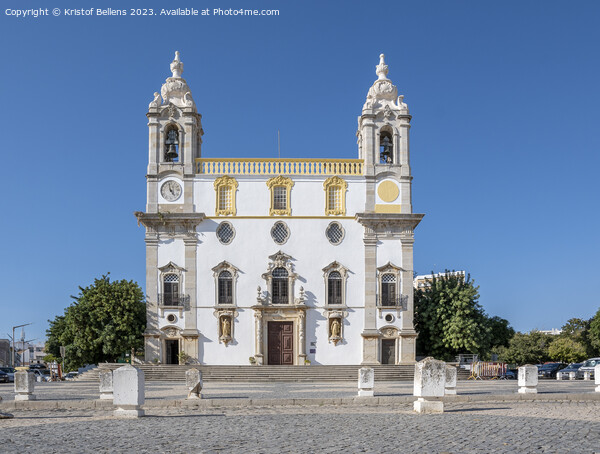 View on Igreja do Carmo, home of Capela dos Ossos de Faro or Chapel of Bones. Picture Board by Kristof Bellens