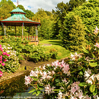 Buy canvas prints of Sefton Park Liverpool Bandstand by Phil Longfoot