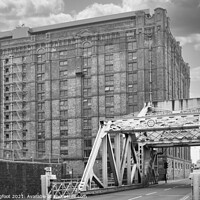 Buy canvas prints of Bascule Bridge Liverpool  by Phil Longfoot