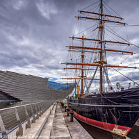 Buy canvas prints of RRS Discovery and the V&A in Dundee by Jim Monk