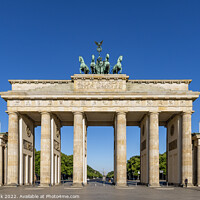 Buy canvas prints of Brandenburg Gate, Berlin by Jim Monk