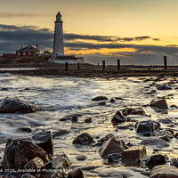 St Mary's Lighthouse at Sunrise