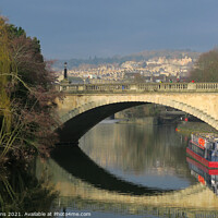 Buy canvas prints of The River Avon in Bath by Glyn Evans