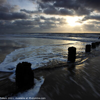 Buy canvas prints of Early winter's morning, Sandown beach, Isle of Wight, UK by Geraint Tellem ARPS