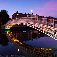 Buy canvas prints of Ha'Penny Bridge and River Liffey, Dublin, Ireland by Geraint Tellem ARPS
