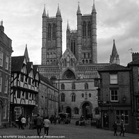 Buy canvas prints of An impressive Lincoln Cathedral by ANN RENFREW