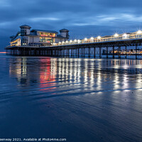 Buy canvas prints of Long Exposure Of Weston-super-Mare Pier With Refle by Peter Greenway